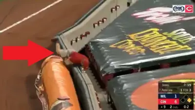 Reds worker tarp