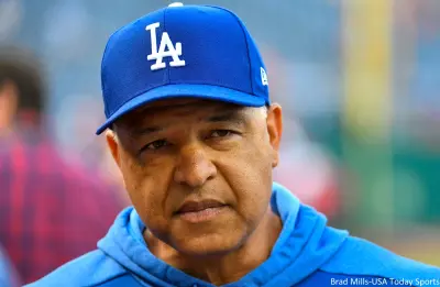Dave Roberts in Dodgers hat