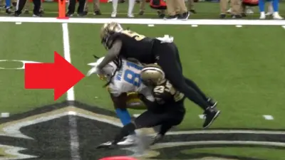 Marshon Lattimore tackle