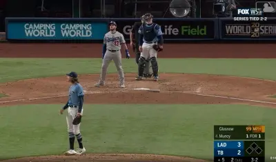 Max Muncy home run