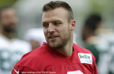 Taysom Hill in a practice jersey