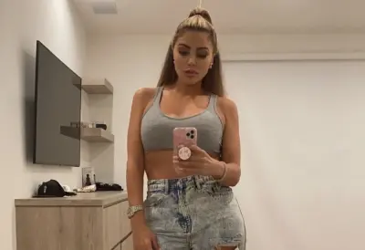 Larsa Pippen poses
