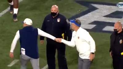 Geoff Collins Pat Narduzzi handshake