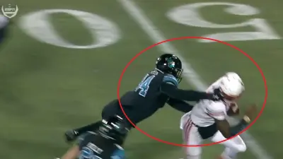 Jeffrey Gunter facemask Malik Willis