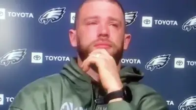 Zach Ertz crying