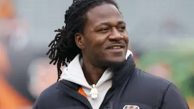 Pacman Jones before a game