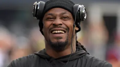 Marshawn Lynch before a game