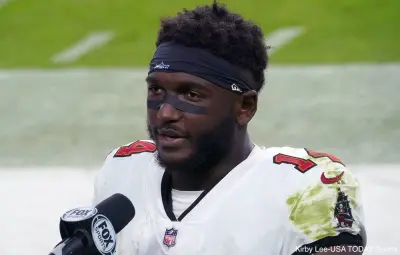 Chris Godwin doing an interview