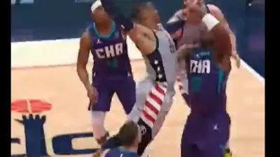 Russell Westbrook dunk Biyombo