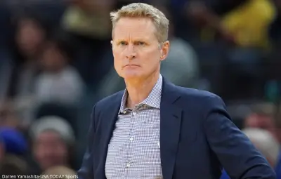 Steve Kerr on the sideline