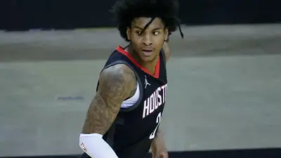 Kevin Porter Jr on the court