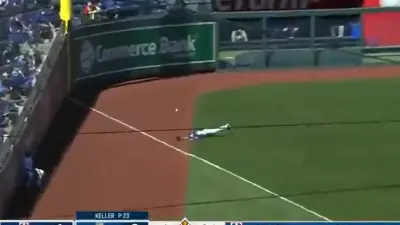 Andrew Benintendi error