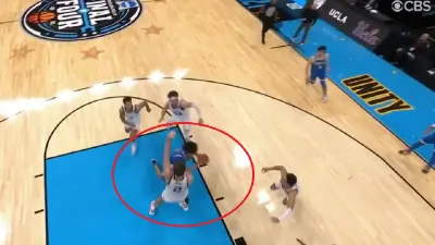Drew Timme Johnny Juzang charge