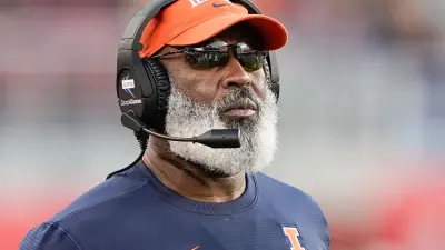 Lovie Smith with a headset on