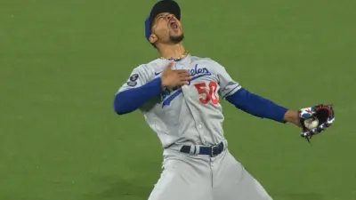 Mookie Betts catch