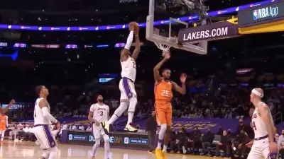 LeBron James dunk