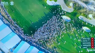 Phil Mickelson PGA fans