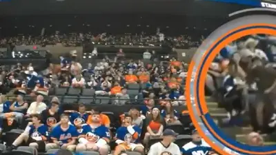 Islanders fan