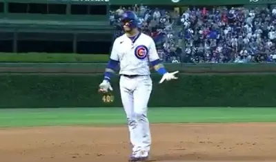 Javy Baez benched