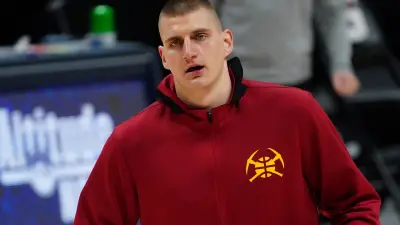 Nikola Jokic in a warmup
