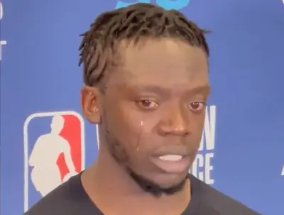 Reggie Jackson crying