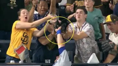 AJ Pollock catch