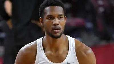 Evan Mobley