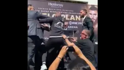 Canelo Alvarez Caleb Plant