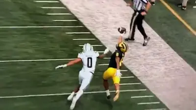 Ronnie Bell catch