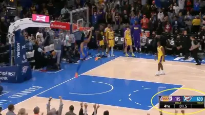 Darius Bazley dunk