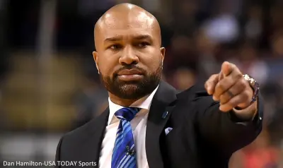 Derek Fisher on the sideline