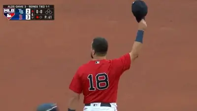 Kyle Schwarber celebration