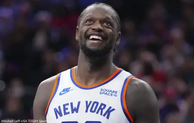 Julius Randle smiles