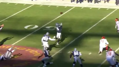 Randy Gregory intercepts a pass