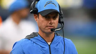 Brandon Staley on the sidelines
