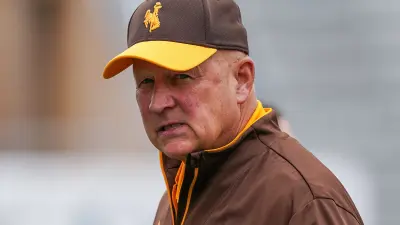 Craig Bohl in a Wyoming hat