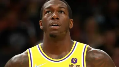 Kendrick Nunn looking on