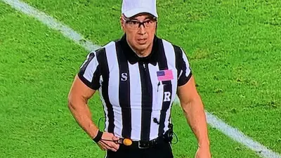 Referee Scott Campbell