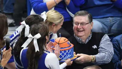 Former Kentucky basketball coach Joe B. Hall