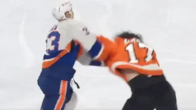 Zdeno Chara and Zac MacEwen fight