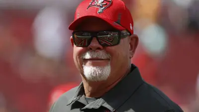 Bruce Arians smiling