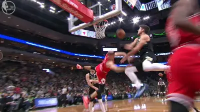 Grayson Allen swats Alex Caruso