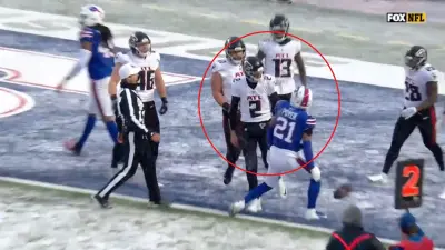 Matt Ryan taunting