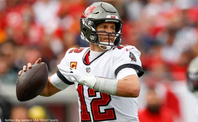 Tom Brady ready to pass