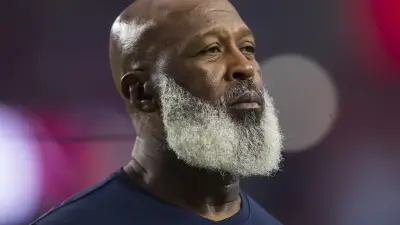 Lovie Smith with the Texans