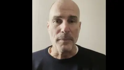 Jay Bilas facing the camera