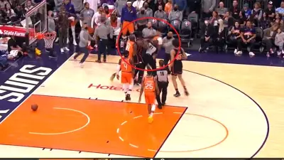 Julius Randle in a skirmish