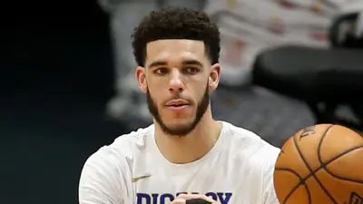 Lonzo Ball eyes a ball