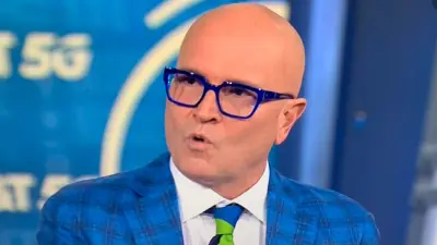 Rex Chapman on set