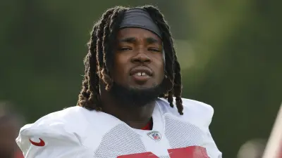 Ronald Jones working out